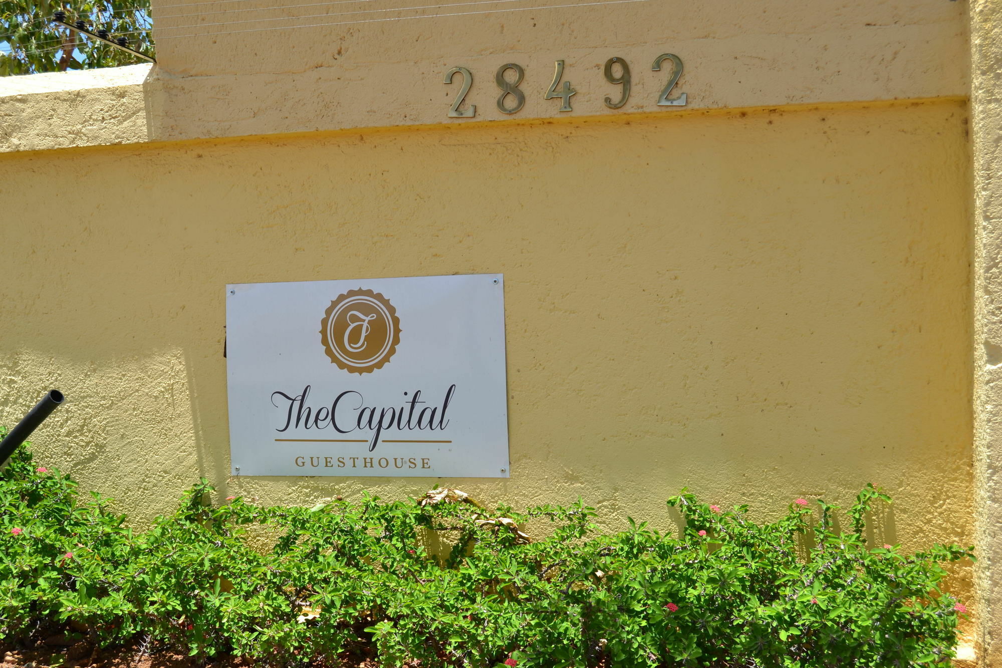 The Capital Guest House Gaborone Bagian luar foto